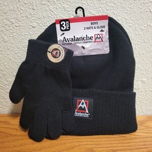 NWT Avalanche 3 Piece Boys 2 Knit Beanie Hats and Glove - Black and Gray